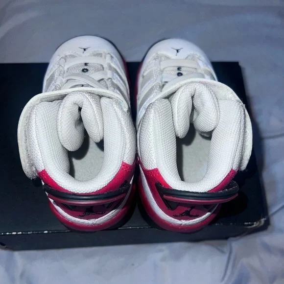 Jordan 6 Rings - Picture 2 of 5